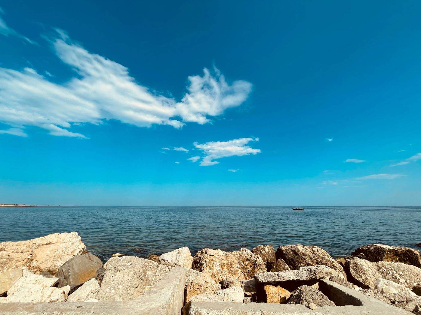 O dronă fără încărcătură explozivă a fost găsită în Marea Neagră, la 1,5 km de plaja Modern din Constanţa